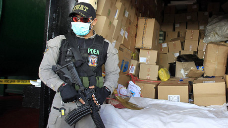 A Philippine Drug Enforcement Agency (PDEA) agent. © Romeo Ranoco