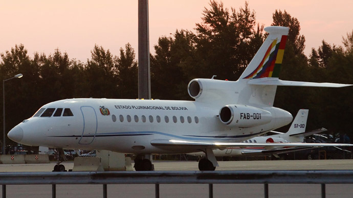 The Bolivian presidential airplane is parked at the Vienna International Airport in Schwechat July 3, 2013. (Reuters)