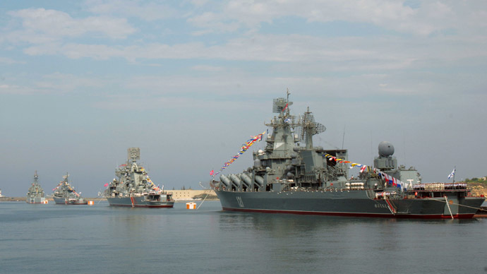 Ships of the Black Sea Fleet line up during Navy Day parade rehearsal in Sevastopol. (RIA Novosti/Vasiliy Batanov)