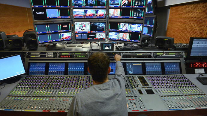 An employee at the cutting room of the Ostankino TV Center.(RIA Novosti / Ramil Sitdikov)