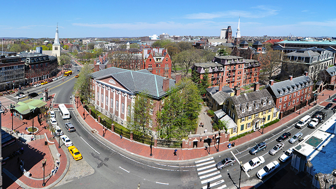 Harvard Yard (Image from wikipedia.org)