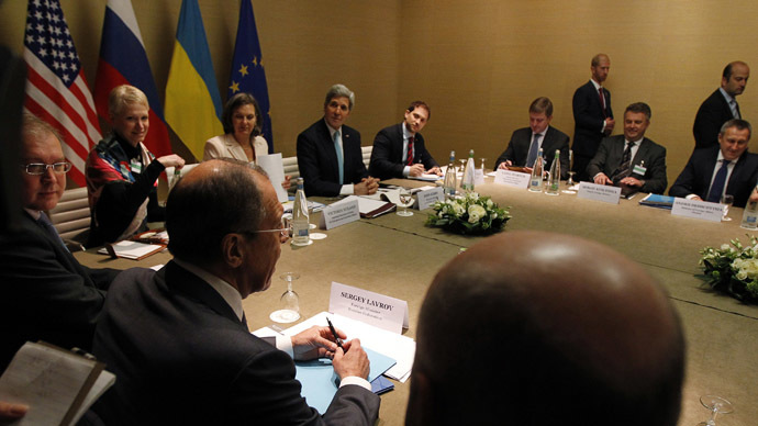 Russian Foreign Minister Sergei Lavrov (2nd L) speaks at the start of a quadrilateral meeting with U.S. Secretary of State John Kerry and Ukrainian Foreign Minister Andrii Deshchytsia (R) as representatives of the United States, Ukraine, Russia and the European Union meet about the ongoing situation in Ukraine in Geneva, Switzerland, April 17, 2014. (Reuters/Jim Bourg)