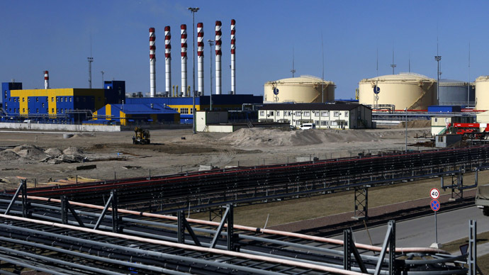 A general view shows the Ust-Luga oil products terminal in the settlement of Ust-luga, some 110 km from St. Petersburg, April 9, 2014. (Reuters/Alexander Demianchuk)