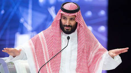 El príncipe heredero de Arabia Saudita, Mohammed bin Salman, habla durante un foro económico en Riad, el 24 de octubre de 2018.