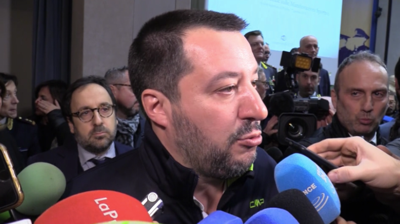 Italienischer Innenminister Salvini unterstützt Gelbwesten: "Macron schadet dem französischen Volk"
