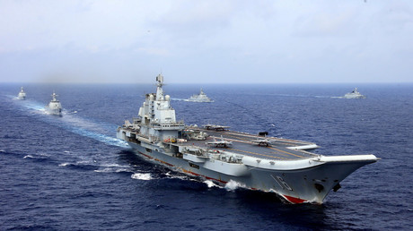 Chinas Flugzeugträger Liaoning nimmt an einer militärischen Übung der Marine der Chinesischen Volksbefreiungsarmee im westlichen Pazifik teil, 18. April 2018.