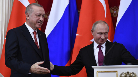 Der russische Präsident Wladimir Putin und sein türkischer Amtskollege Recep Tayyip Erdoğan nach einer gemeinsamen Pressekonferenz im Kreml in Moskau am 23. Januar 2019