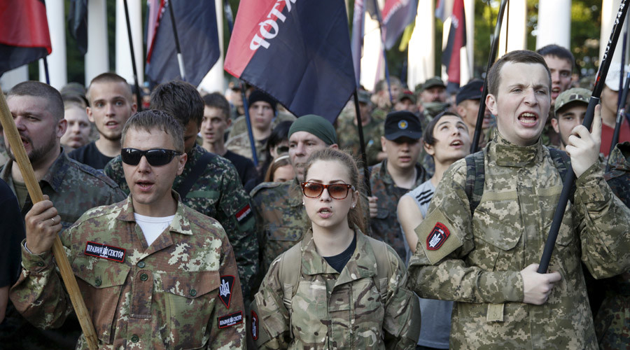 Right Sector: Kiev playing good cop-bad cop against Ukrainian rebels