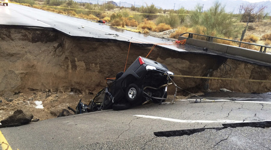 Interstate 10 closed & indefinitely’ due to California