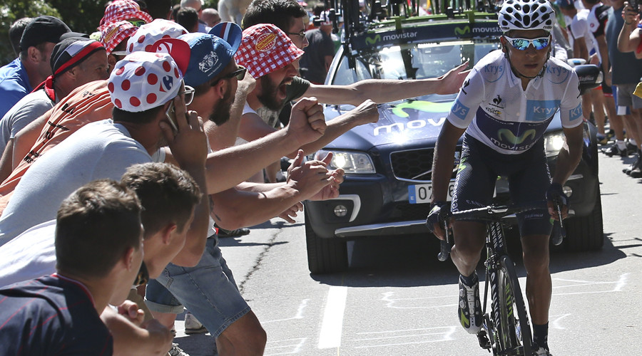 Paris cops fire on car trying to crash through Tour de France barricade