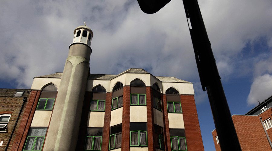 Muslims ‘alienated & demonized’ by bank’s secret terror blacklist, says mosque chairman