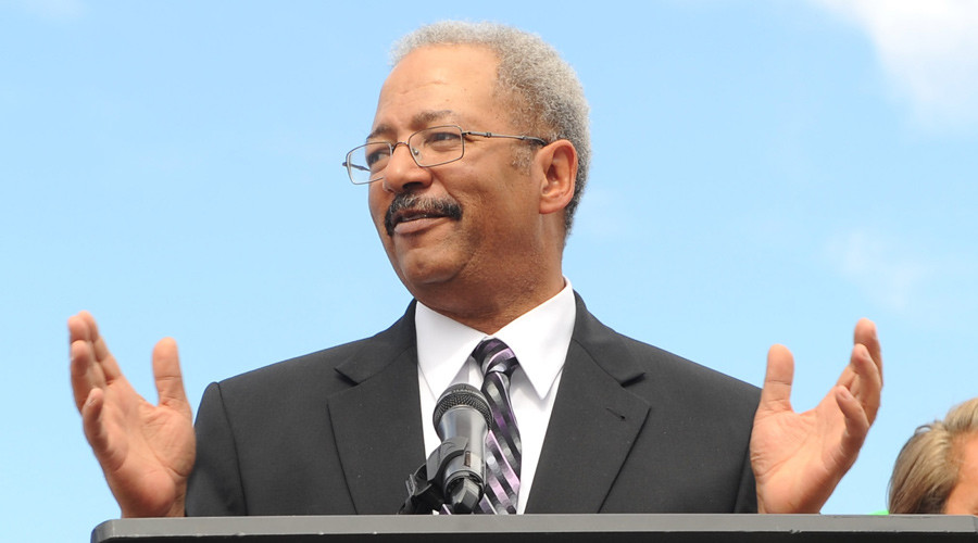 Congressman Chaka Fattah charged with corruption, fraud