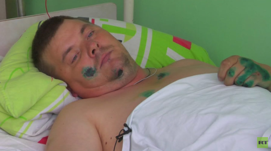 Families thank Russian cop for 'heroic' ramming maneuver that saved children