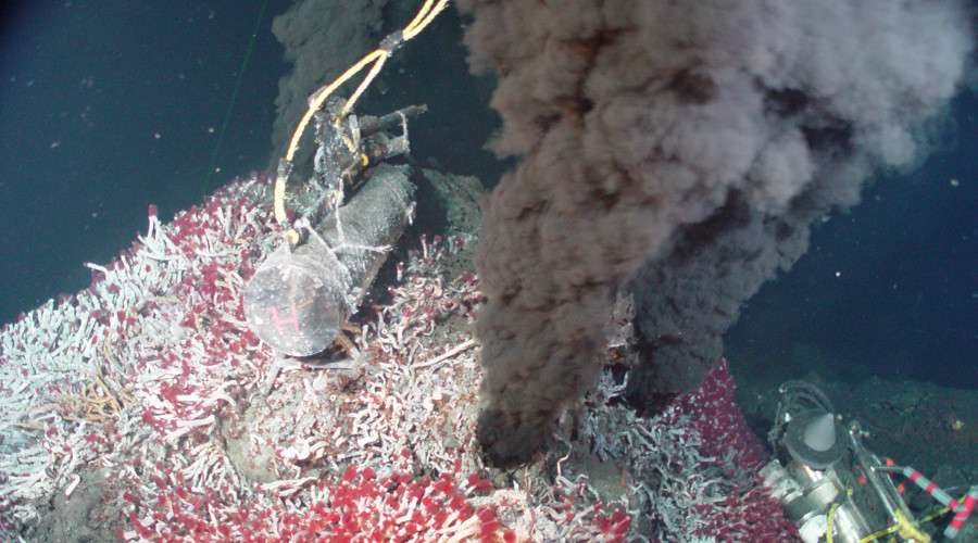 Underwater electricity gave spark to life on Earth, NASA scientists say