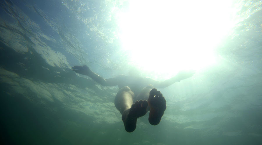 20yo woman drowns in Dubai after father refuses to let lifeguards ‘touch & dishonor her’