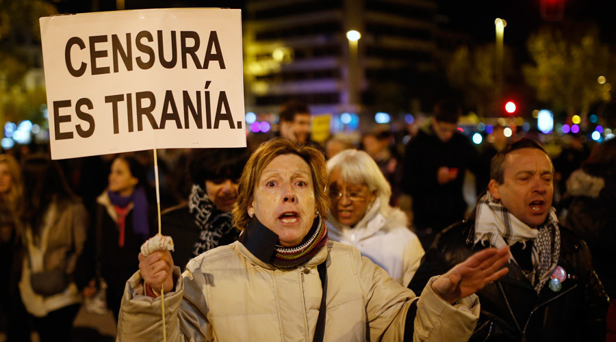 Spanish woman fined €800 for photo of police car in disabled bay