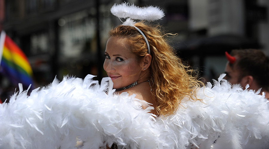 50% of young Brits ‘not completely heterosexual’ – study