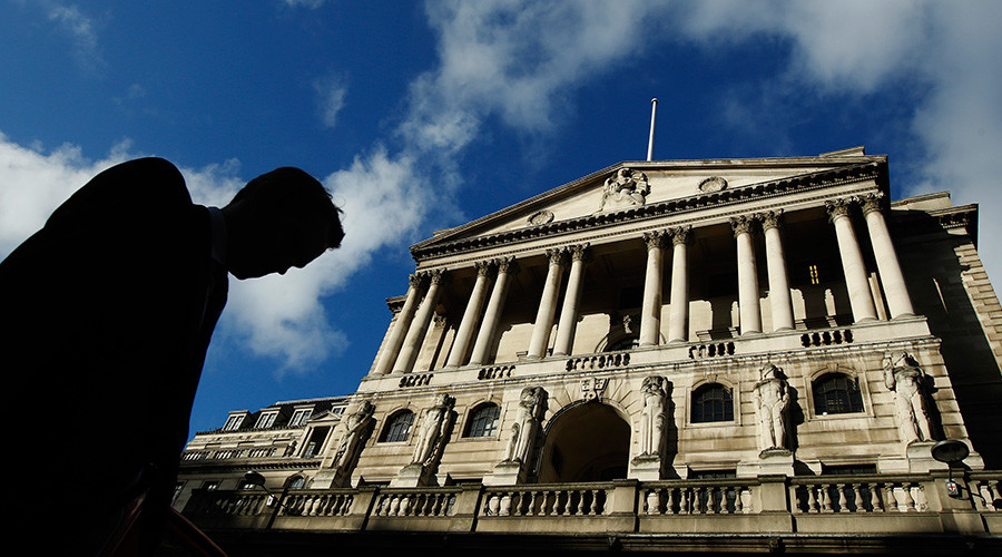 Britain’s top bosses earn 183 times their employees’ annual salary