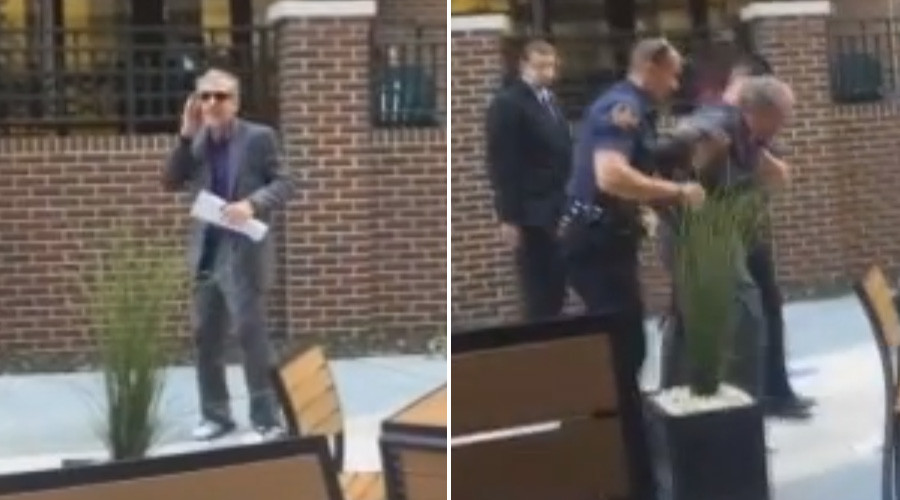 Pennsylvania police brutalize singing man - video