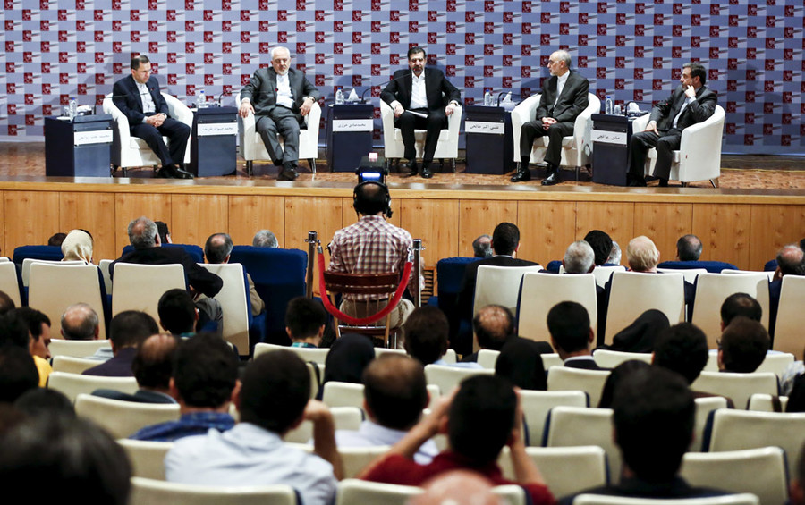 Nuclear deal review meeting in Tehran August 9, 2015. © Raheb Homavandi