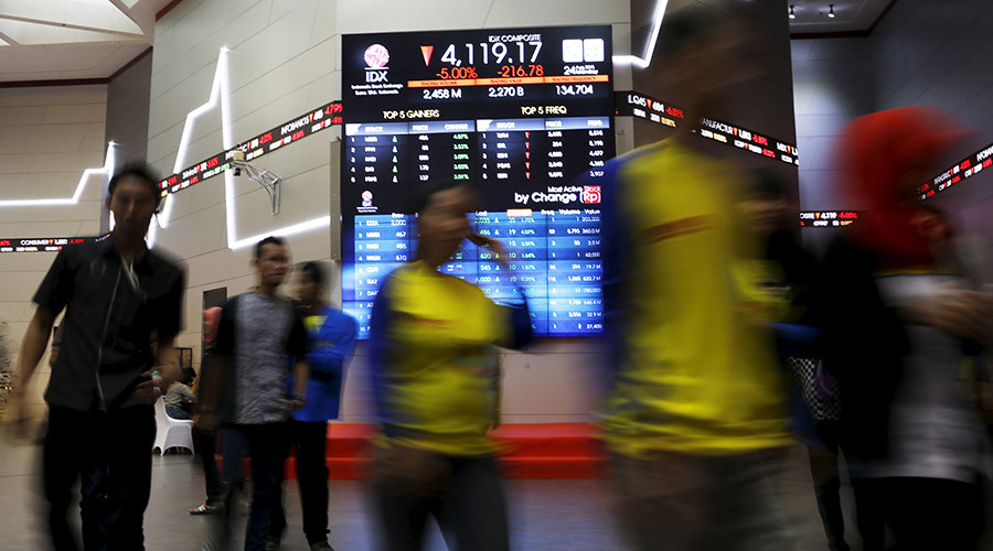 Global markets collapse on ‘Black Monday’ LIVE UPDATES
