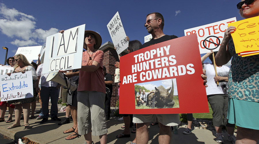 Lion kills tourist guide in Zimbabwe national park where Cecil lived