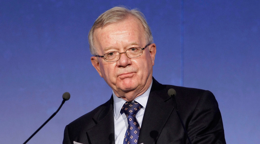 Father of soldier killed in Iraq supports legal action against Chilcot