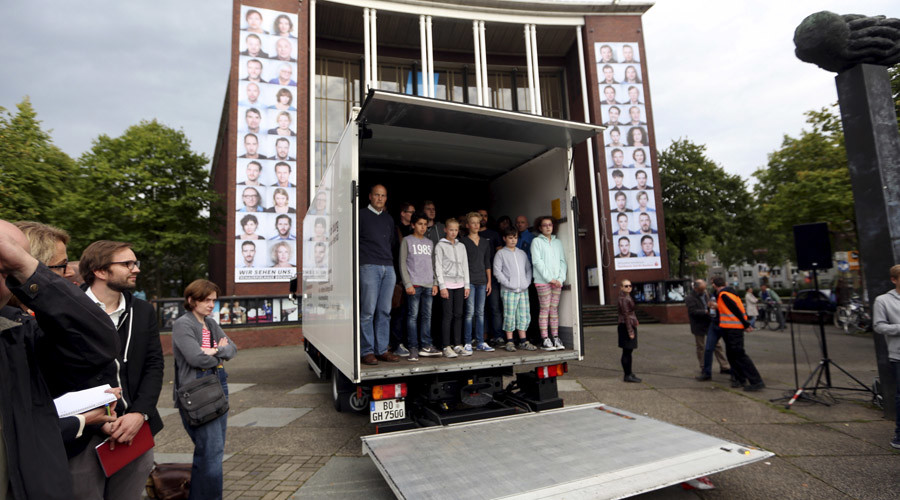 German theater revives tragedy of 71 asylum seekers found dead in Austrian truck
