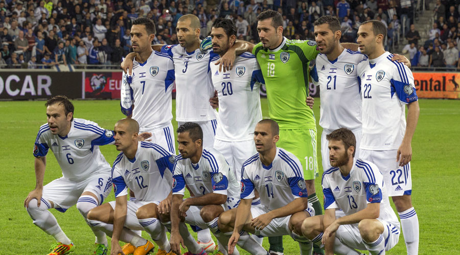 Pro-Palestinian & Zionist Federation protestors to clash ahead of Cardiff football match