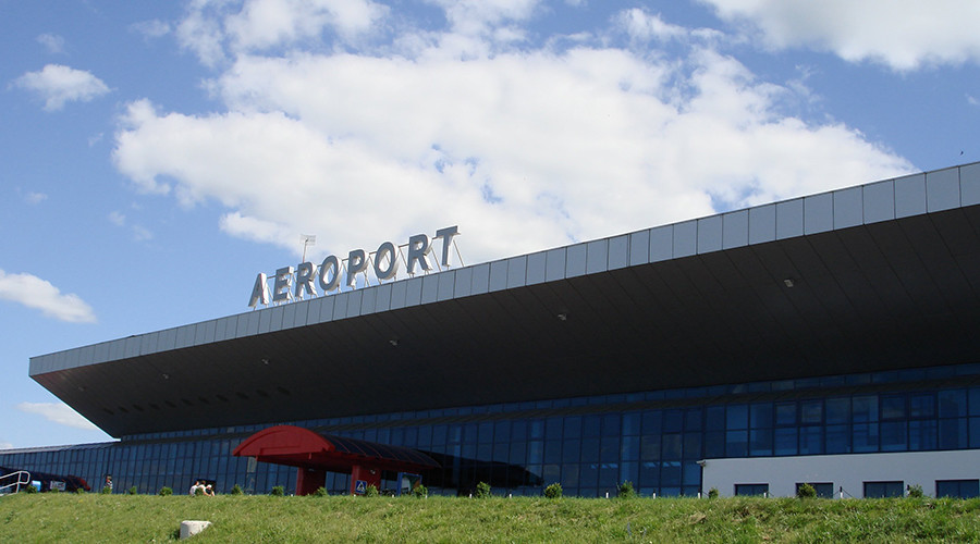 Entry denied: Moldova turns away Russian reporters, seizes camera drone