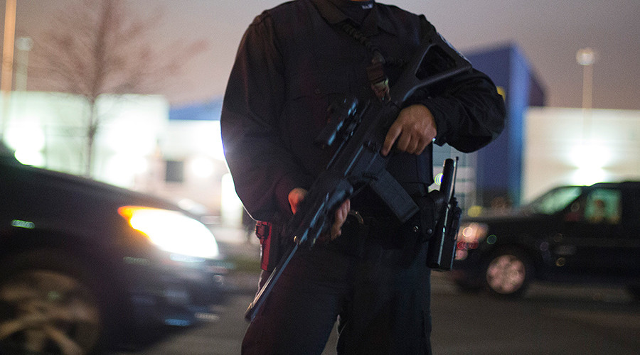 Patrol of armed citizens hunting for Arizona freeway sniper