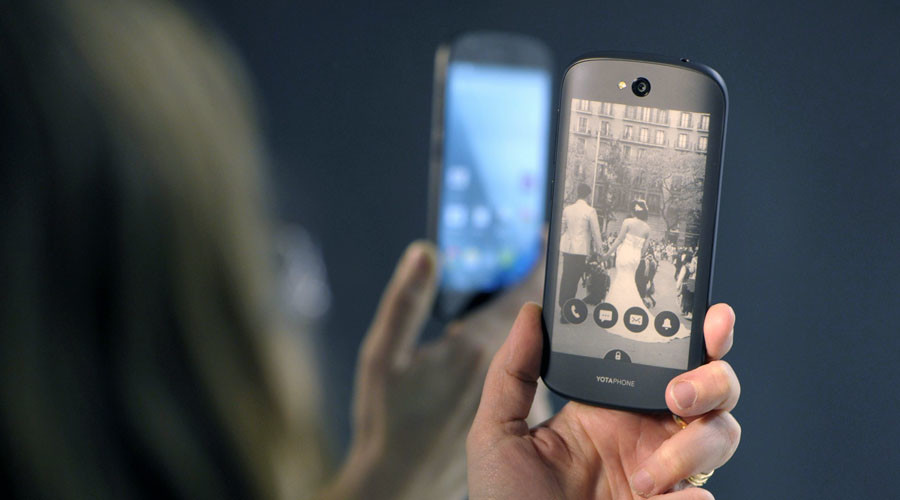 Russian tech firm Yota moves smartphone production to China
