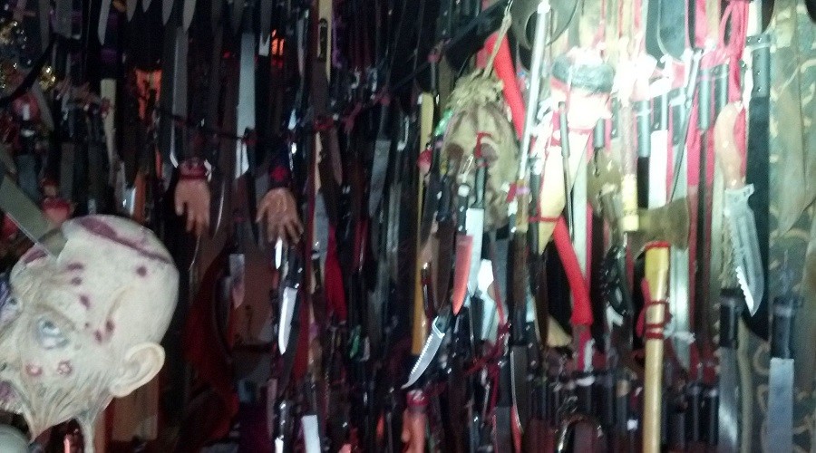 Florida ‘house of horrors’ contains 3,714 bladed weapons, 1 sword-wielding woman