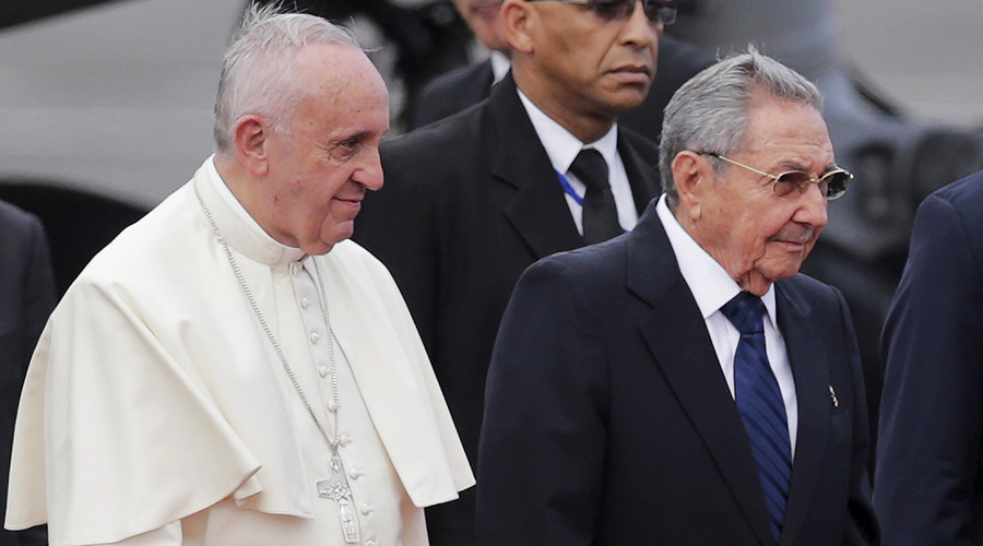 Pope Francis praises US-Cuba rapprochement as role model for entire world
