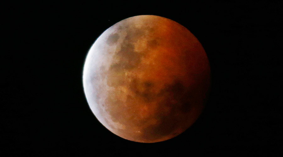 Fly me to supermoon! Chinese airline running special trips for sky-gazers over 2 magical nights