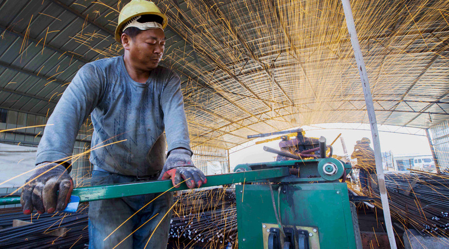 China's industrial profit suffers biggest fall in 4yrs