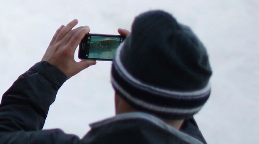 'Suicidal’ selfie: Man ‘ready to jump off bridge’ in Moscow just wanted to update Instagram account
