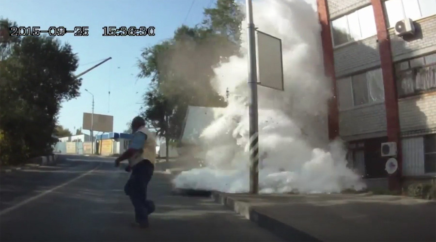 Starch-loaded truck ploughs through playground, crashes into building, covers area in white dust