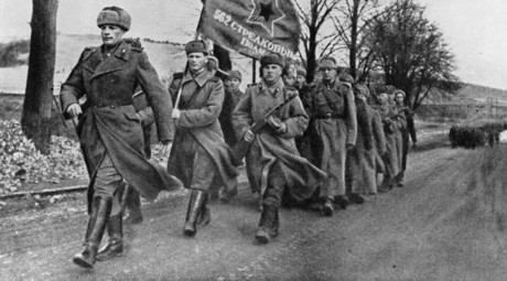562 rifle regiment during a march. February 1945. Soviet troops in liberated Poland. World War II (1939-1945). Reproduction. © Vitaliy Saveliev 