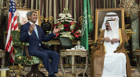 US Secretary of State John Kerry and Saudi King Abdullah bin Abdul Aziz al-Saud at the Royal Palace in Jeddah on September 11, 2014. © Brendan Smialowski