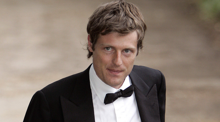 Aristocrat Zac Goldsmith will battle bus driver’s son Sadiq Khan for London Mayor