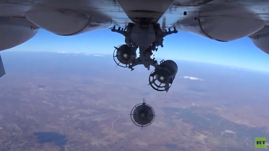 Sky-high videos of Russian Su-24Ms dropping bombs on ISIS in Syria