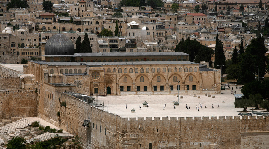 Israeli police ban Palestinian men under 50 from entering Al-Aqsa