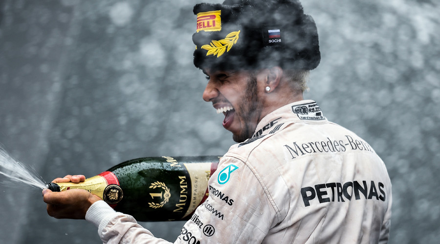 Hamilton wins Russian Grand Prix, closes in on F1 world title