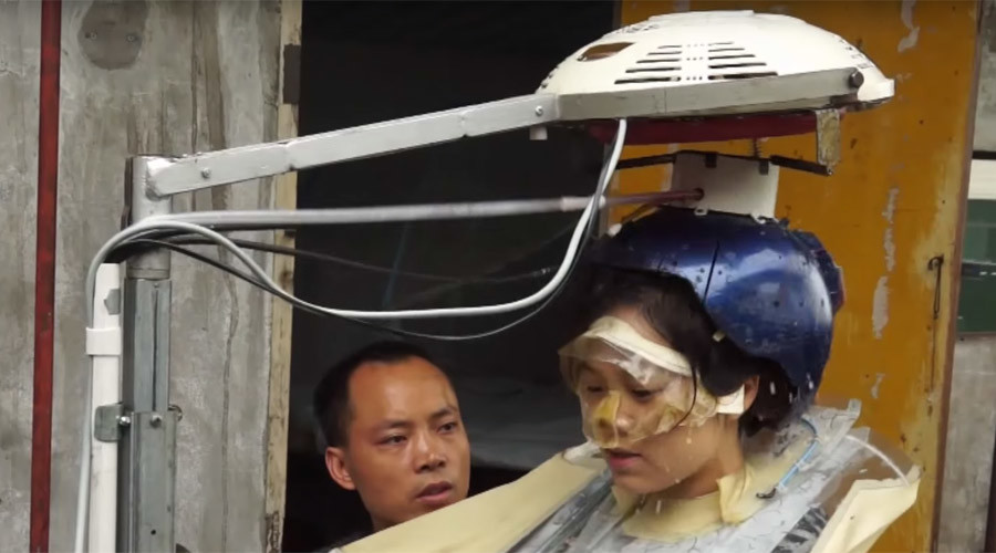 Chinese inventor spends 16 years designing hair-washing machine (VIDEO)
