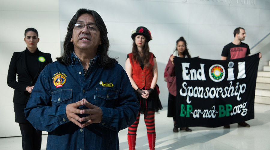 Tortured Colombian trade unionist confronts BP over human rights abuses