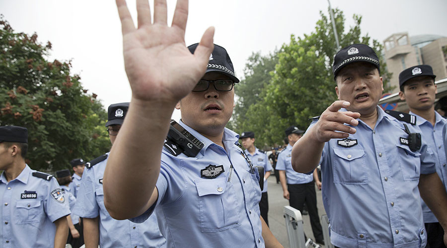 Corbyn to quiz Chinese officials on human rights abuses at Queen’s state banquet