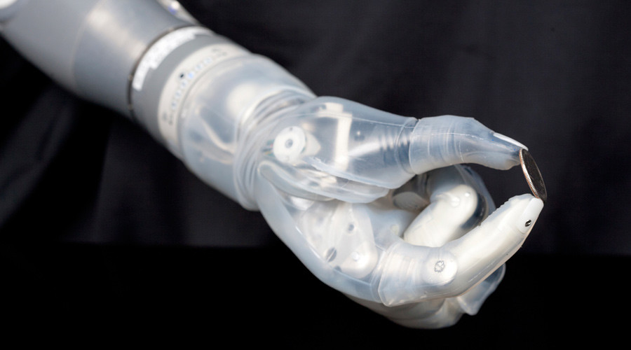 Revolutionary touch-sensing synthetic skin developed in Stanford research