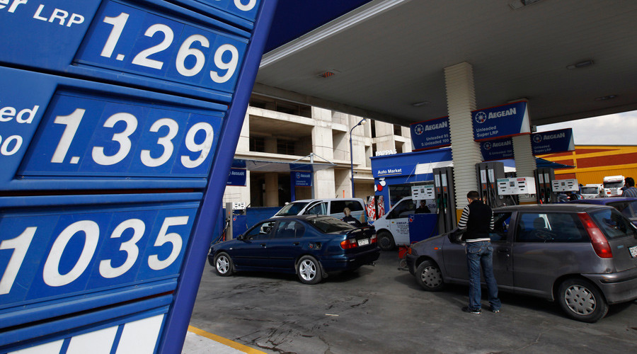 Russia faces battle with Saudi Arabia over European oil market share