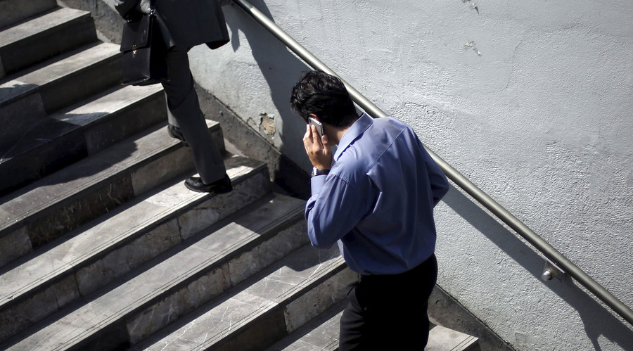 New bill aims to ban warrantless ‘Stingray’ cell phone surveillance